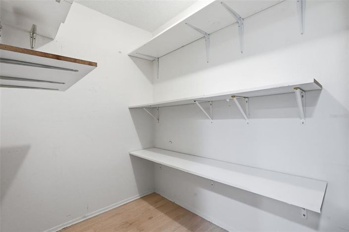 Image No.17-3 Bed Property for sale