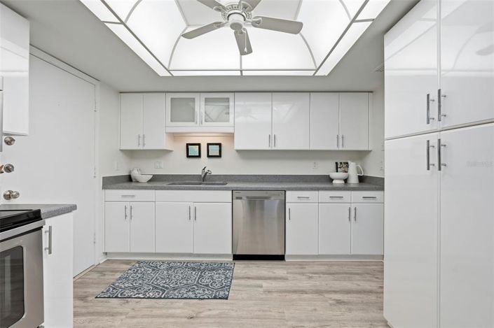 Image No.18-3 Bed Property for sale