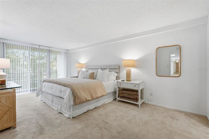 Image No.23-3 Bed Property for sale