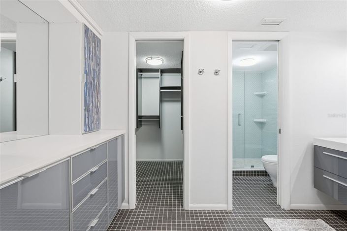 Image No.25-3 Bed Property for sale