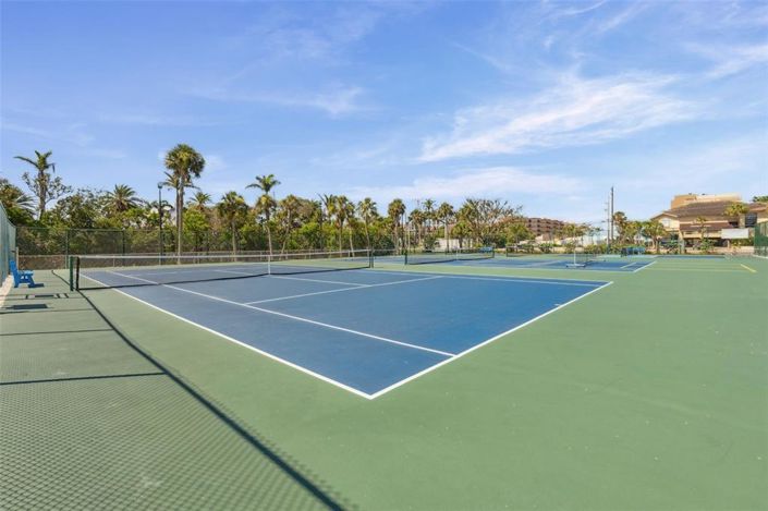 Image No.44-3 Bed Property for sale