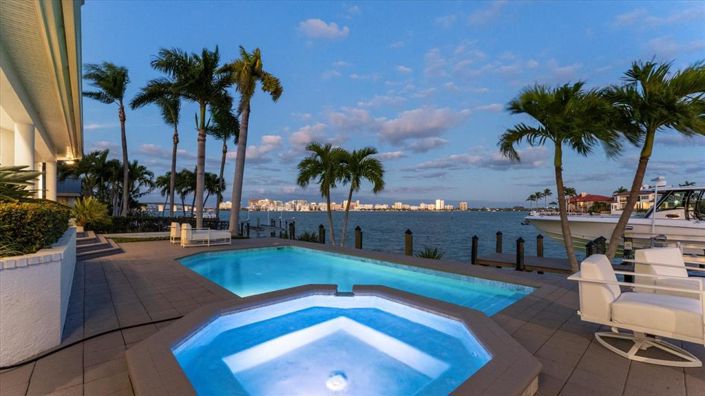 Image No.2-Propriété de 3 chambres à vendre à Sarasota