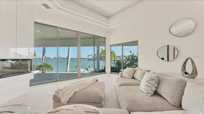 Image No.8-Propriété de 3 chambres à vendre à Sarasota