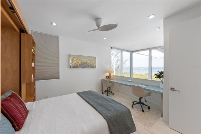 Image No.40-3 Bed Property for sale