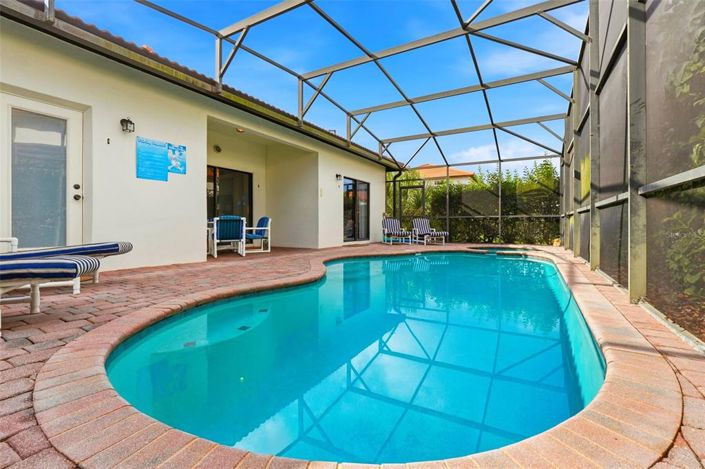 Image No.40-4 Bed Property for sale