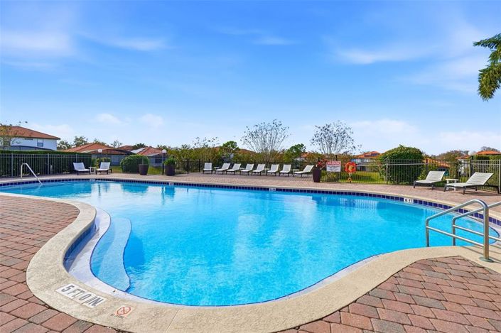 Image No.44-4 Bed Property for sale