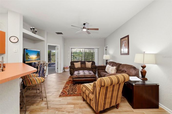 Image No.8-4 Bed Property for sale