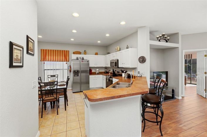 Image No.14-Propriété de 4 chambres à vendre à Clermont