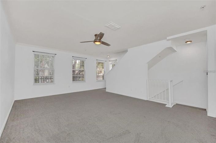 Image No.11-3 Bed Townhouse for sale