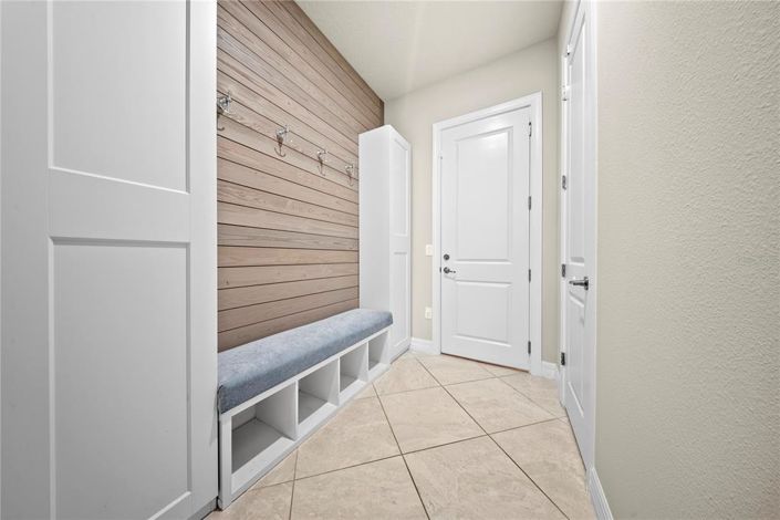 Image No.23-6 Bed Property for sale