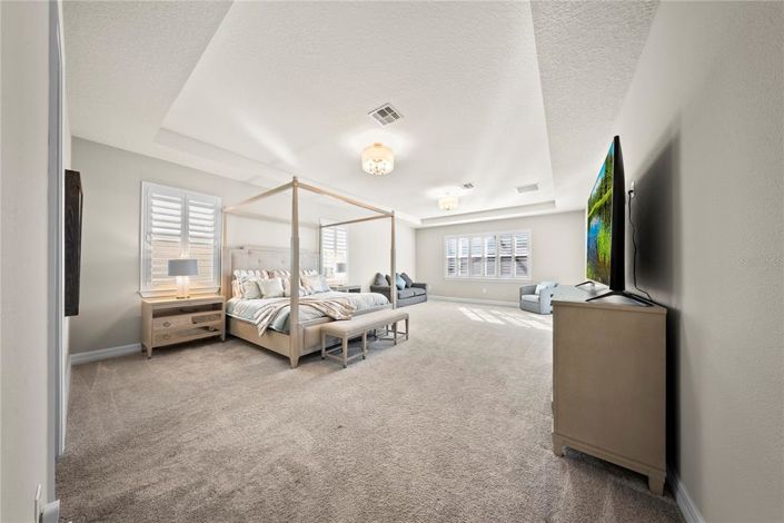 Image No.25-6 Bed Property for sale