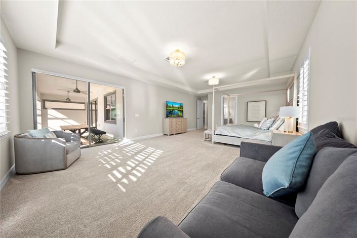 Image No.26-6 Bed Property for sale