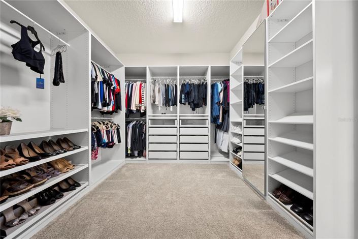 Image No.33-6 Bed Property for sale