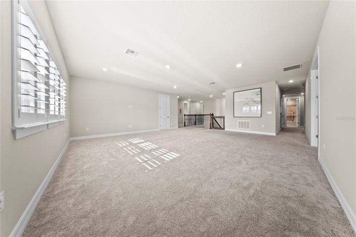 Image No.36-6 Bed Property for sale