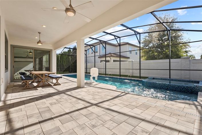 Image No.59-6 Bed Property for sale