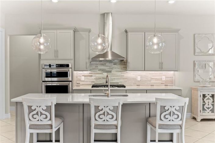 Image No.7-6 Bed Property for sale