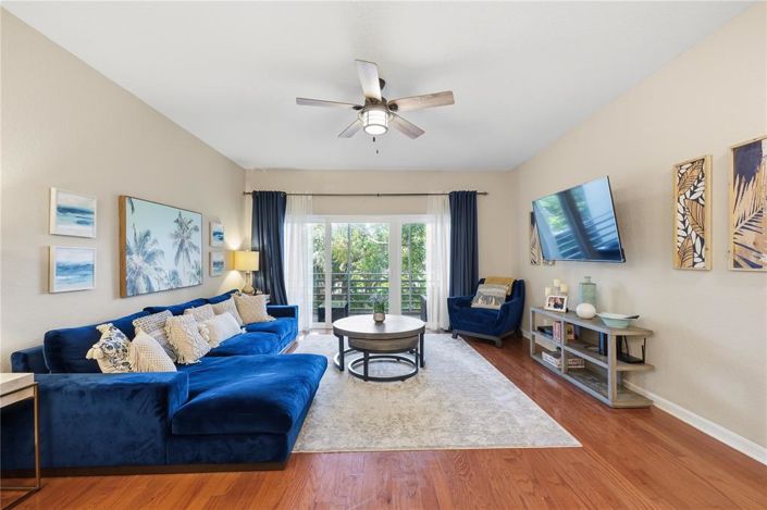 Image No.14-4 Bed Townhouse for sale