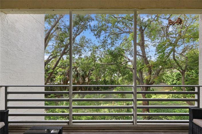 Image No.16-4 Bed Townhouse for sale