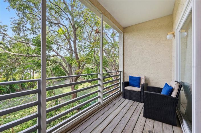 Image No.17-4 Bed Townhouse for sale