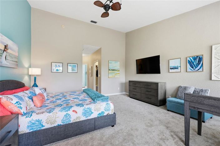 Image No.32-4 Bed Townhouse for sale