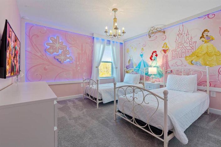 Image No.16-8 Bed Property for sale