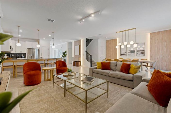 Image No.4-8 Bed Property for sale