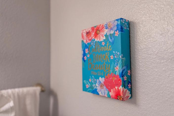 Image No.14-5 Bed Townhouse for sale