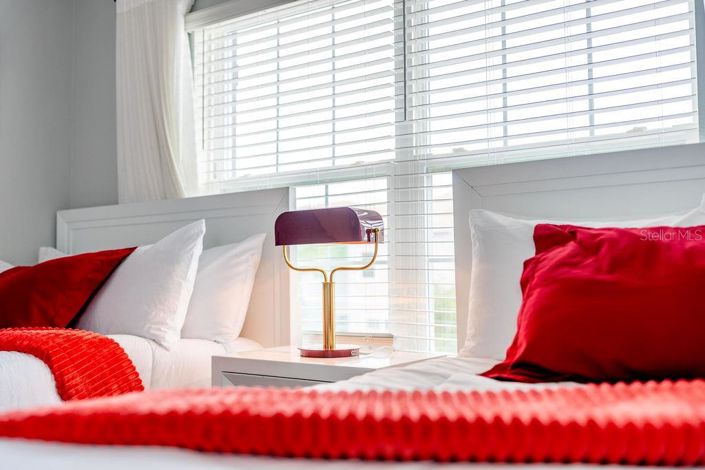 Image No.17-5 Bed Townhouse for sale