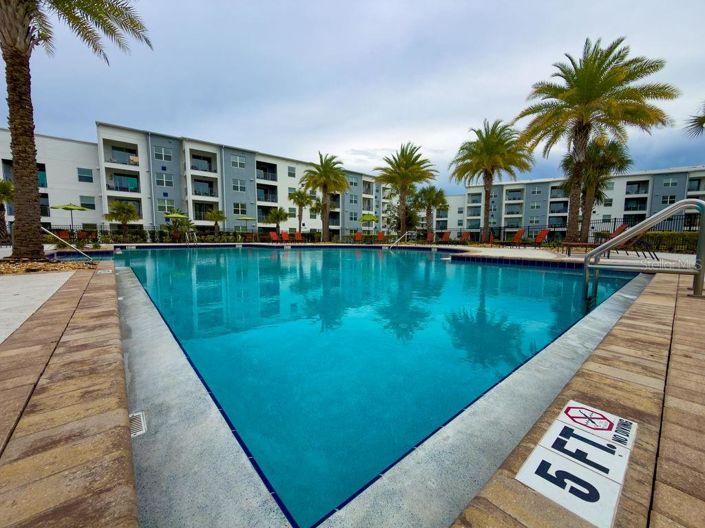 Image No.29-5 Bed Townhouse for sale