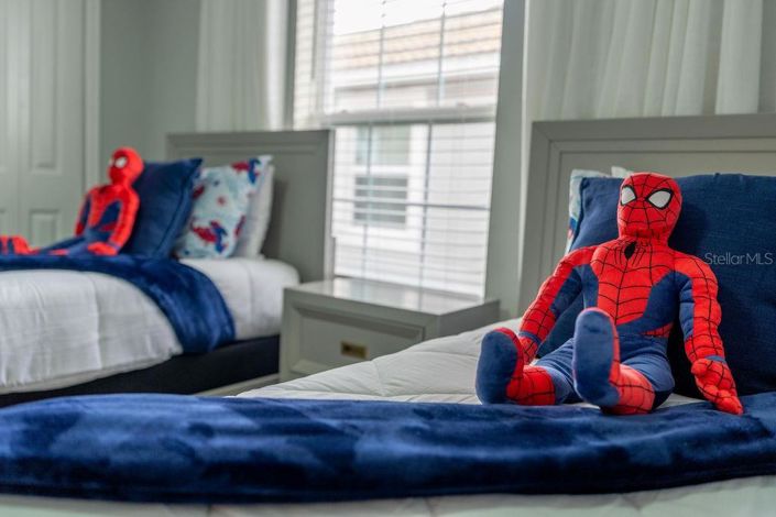 Image No.7-5 Bed Townhouse for sale