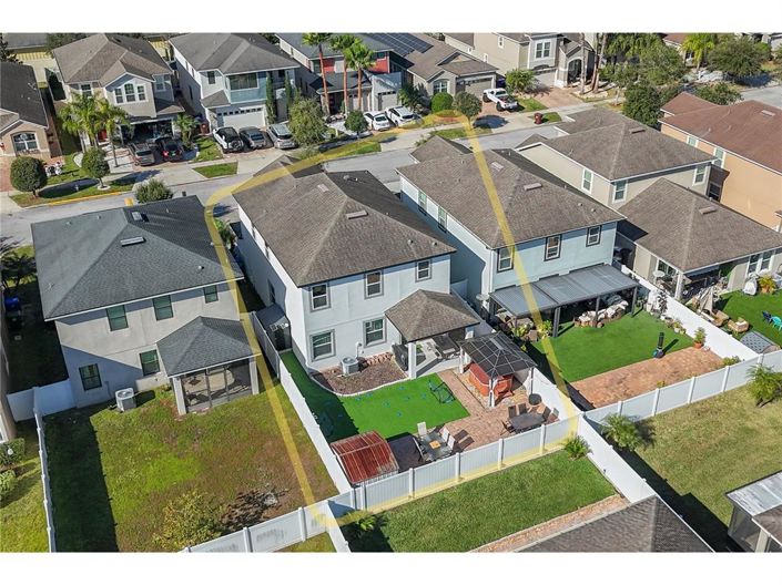 Image No.2-Propriété de 4 chambres à vendre à Kissimmee