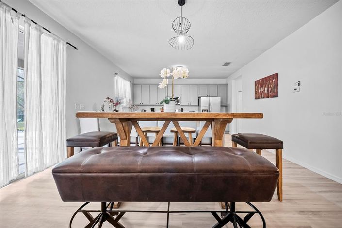 Image No.21-8 Bed Property for sale