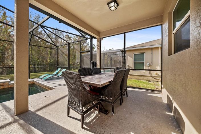 Image No.7-8 Bed Property for sale