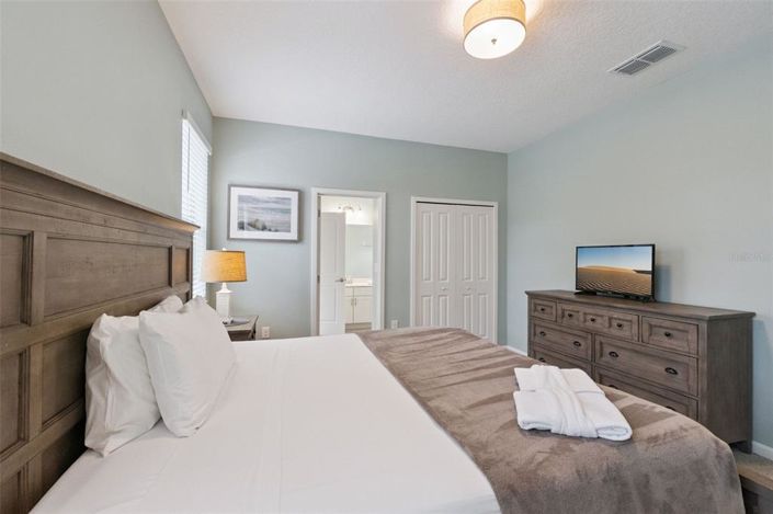 Image No.14-4 Bed Property for sale