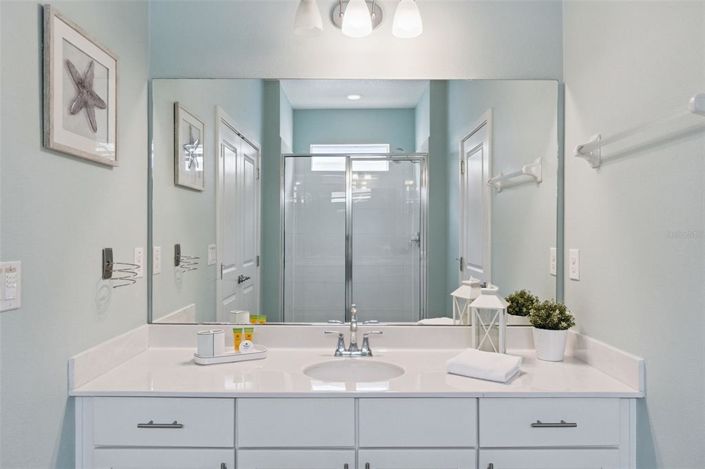 Image No.20-4 Bed Property for sale