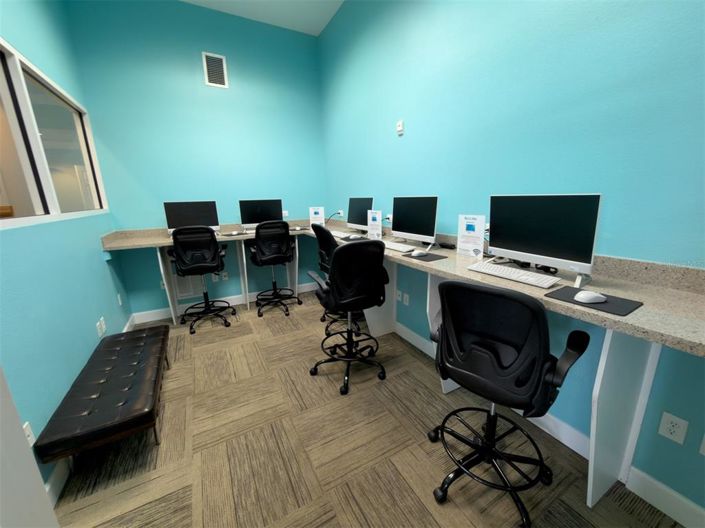 Image No.44-4 Bed Property for sale