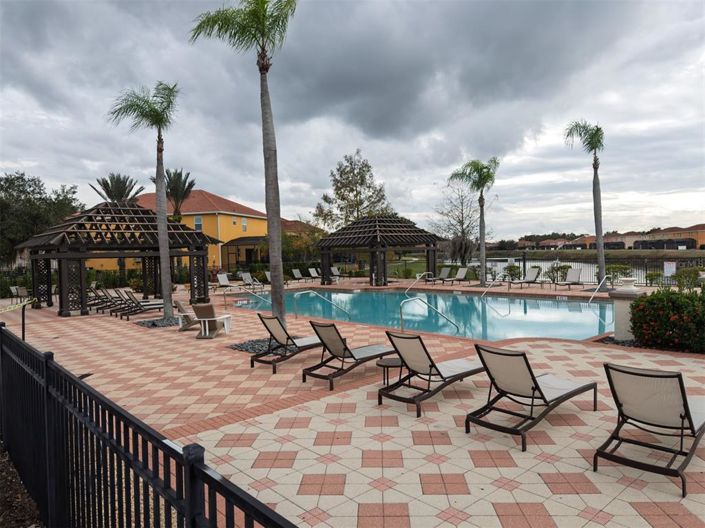 Image No.56-4 Bed Property for sale