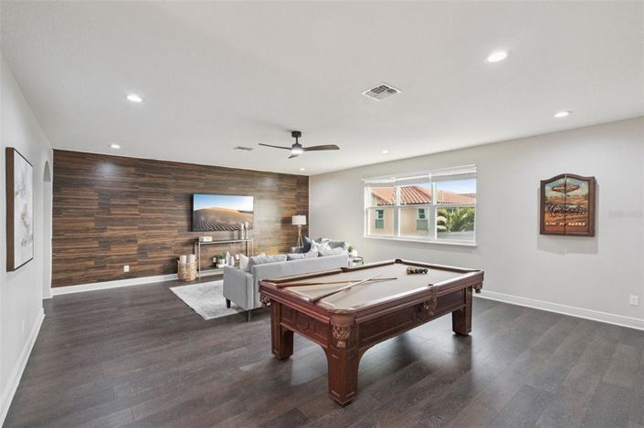 Image No.22-7 Bed Property for sale