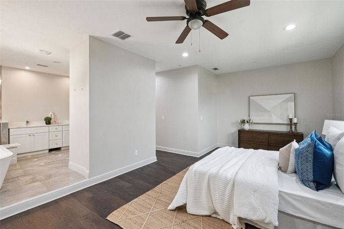 Image No.24-7 Bed Property for sale