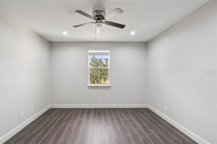 Image No.29-7 Bed Property for sale