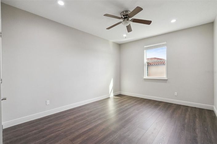 Image No.30-7 Bed Property for sale