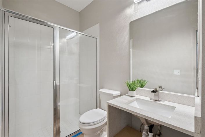 Image No.36-7 Bed Property for sale