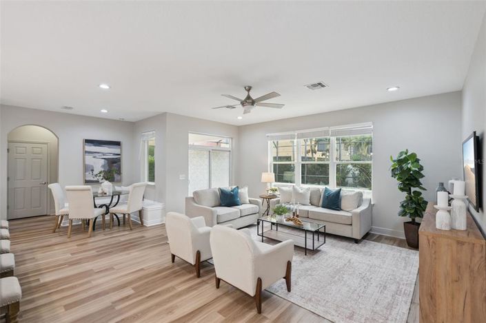 Image No.4-7 Bed Property for sale