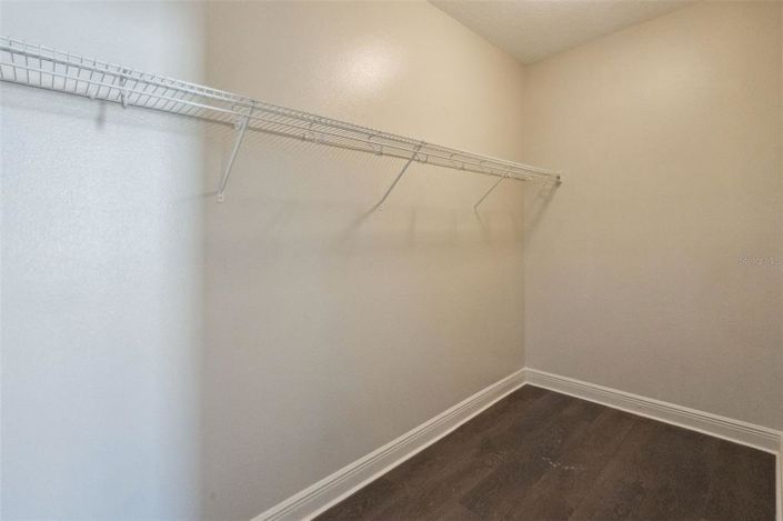 Image No.41-7 Bed Property for sale