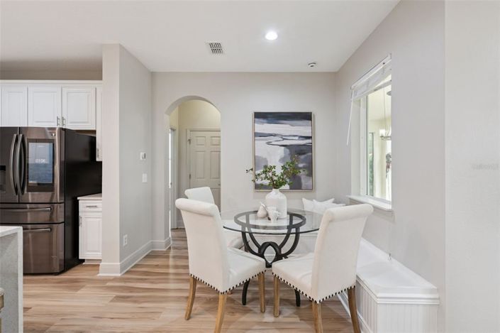 Image No.9-7 Bed Property for sale