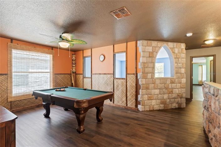 Image No.13-5 Bed Property for sale