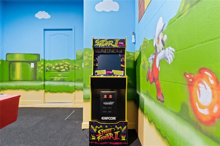 Image No.17-5 Bed Property for sale