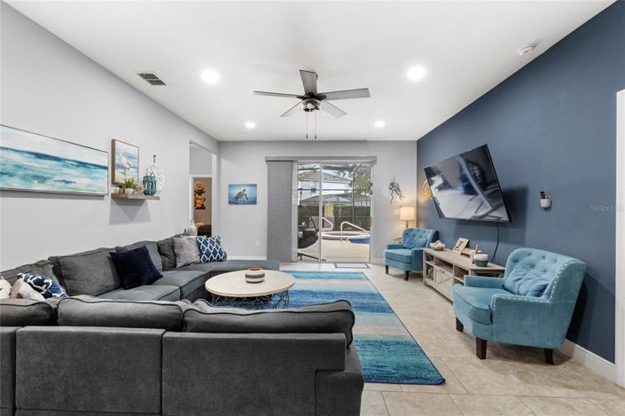 Image No.8-5 Bed Property for sale