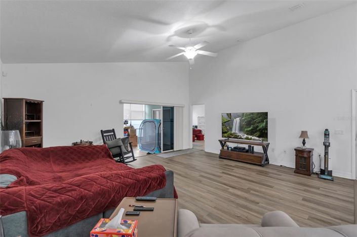 Image No.13-Propriété de 2 chambres à vendre à Clermont