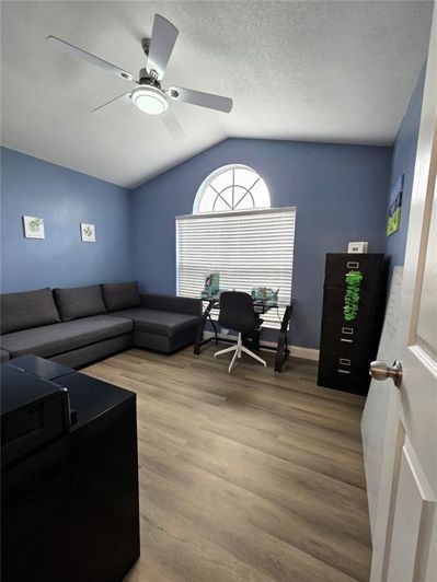 Image No.21-3 Bed Property for sale